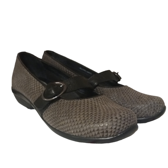 Dansko Orla Green Snakeskin Embossed Mary Jane Comfort Clog size 6.5-7 - Picture 1 of 9